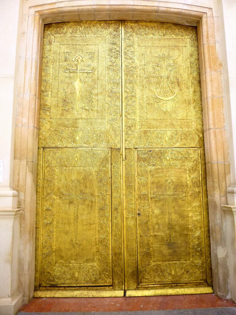 Detalle de la Iglesia de San Jaime y Santa Ana
