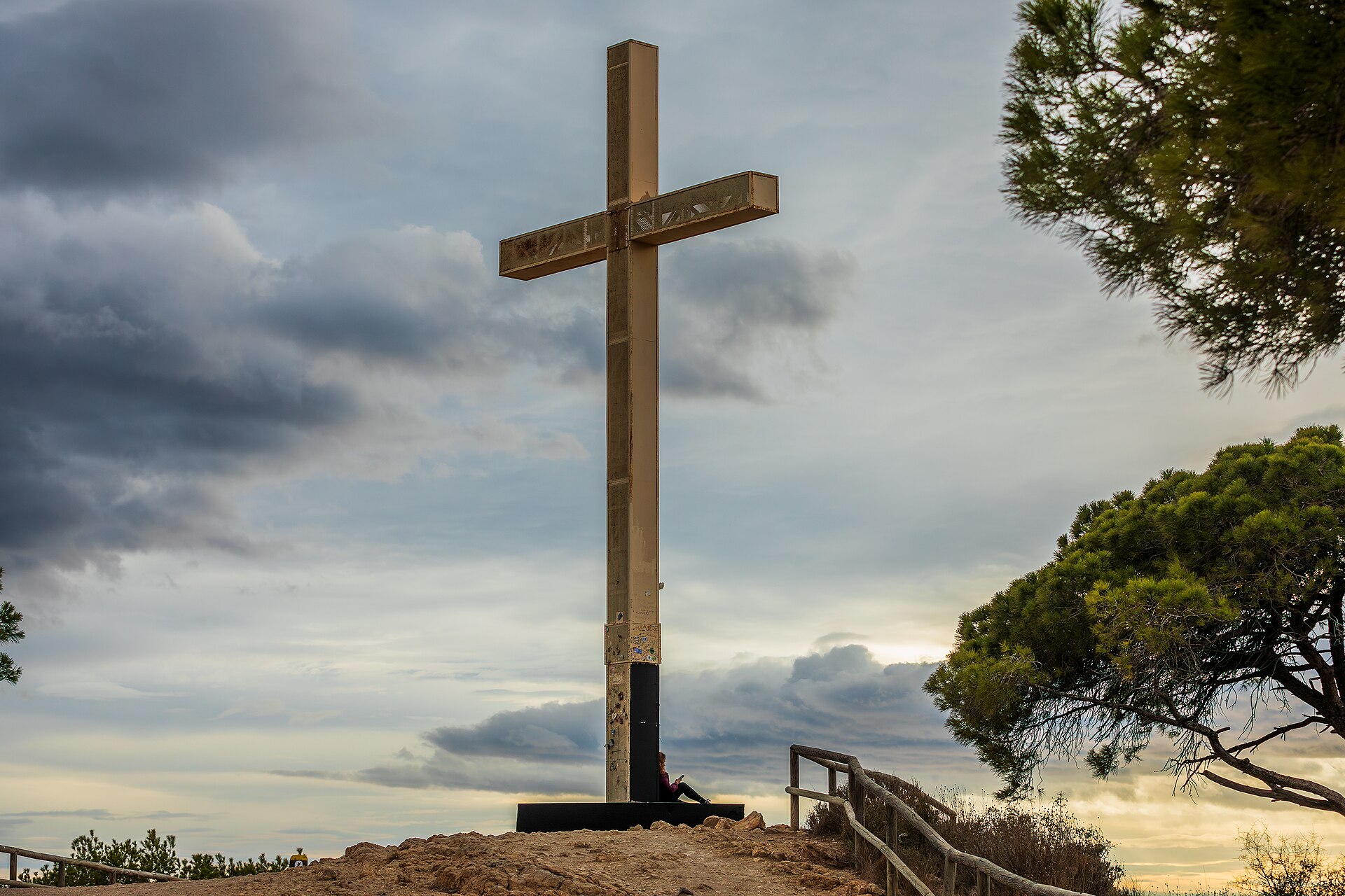 Cruz del mirador de Benidorm