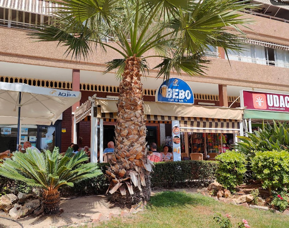 Bebo cafe bar