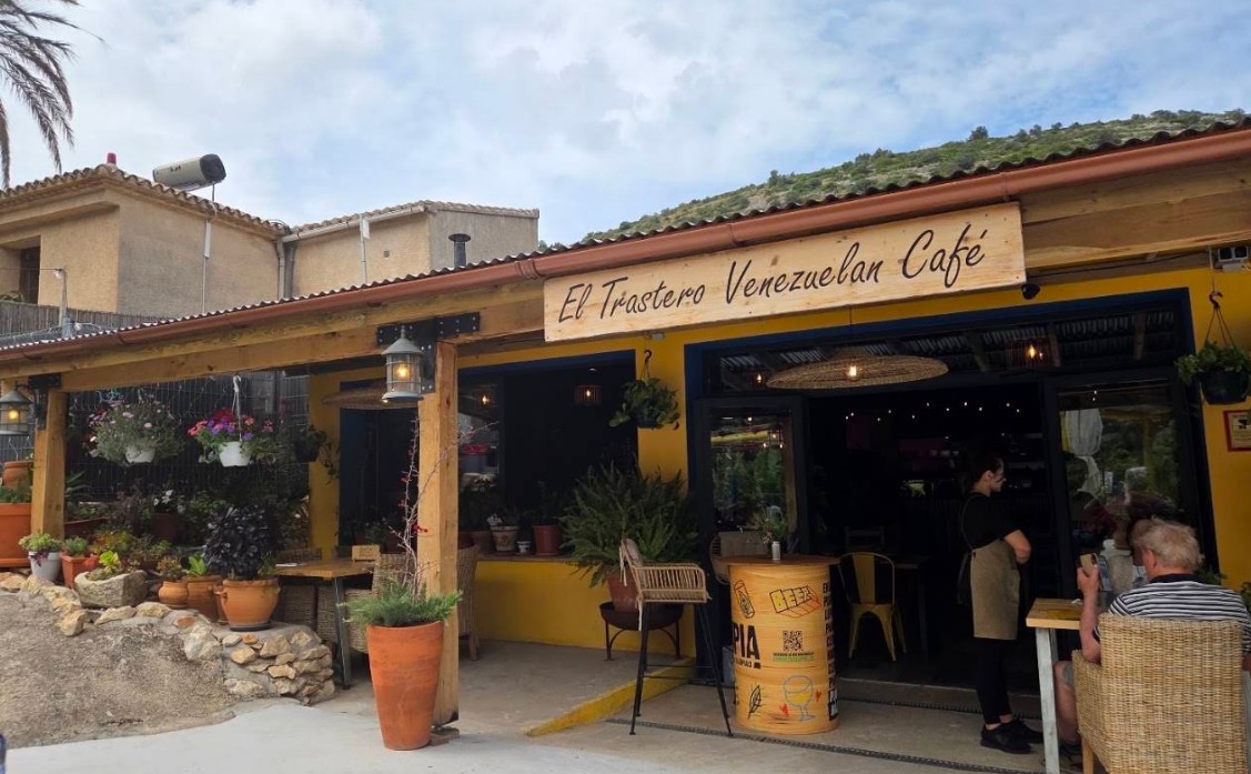 El trastero venezuelan cafe