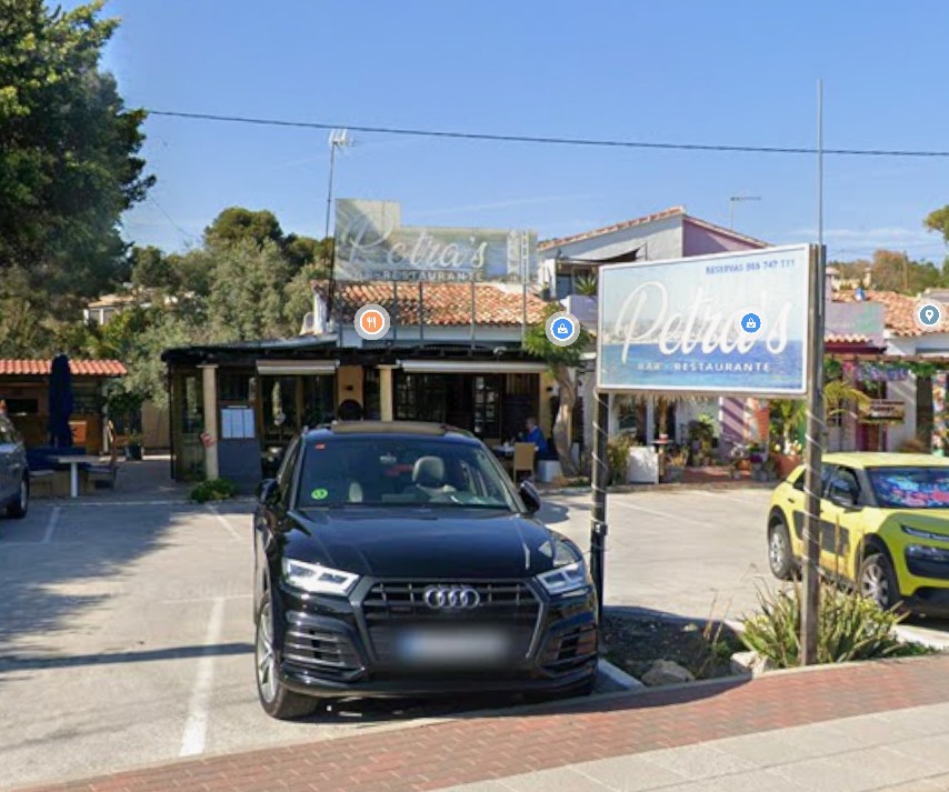 Petra's Bar Restaurante